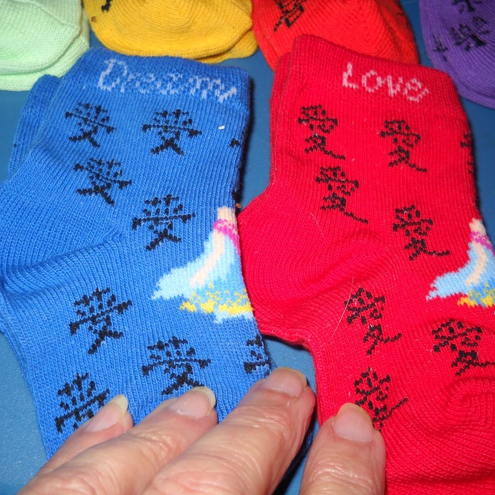 INFANT SOCKS    SIZE 0 - 12 MONTHS - Picture 2 of 7